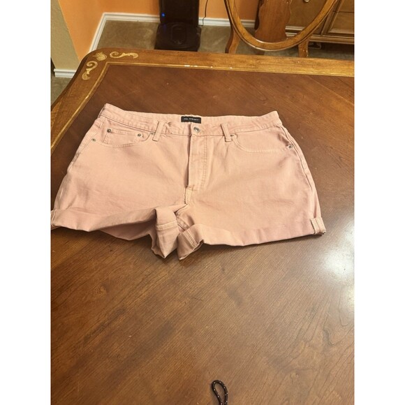Free Assembly Womens Plus Size 16 Shorts Folded Cuff Pink Rose Denim - Picture 3 of 12